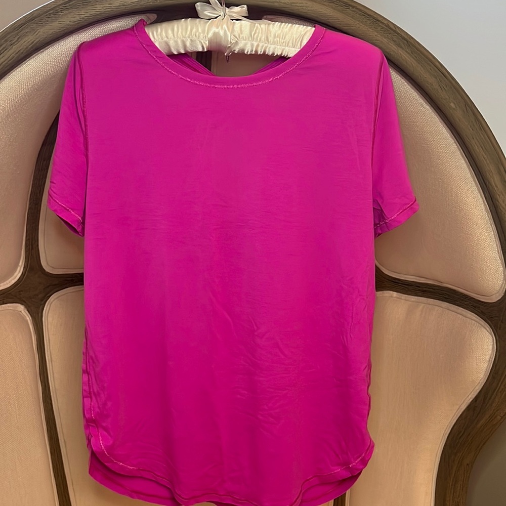 2 in 1 Lululemon Top Sale!!